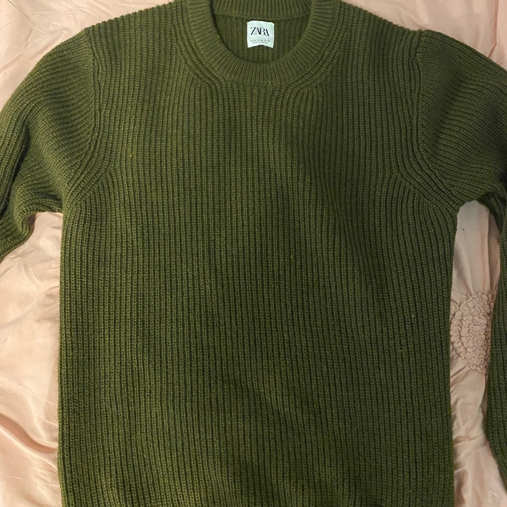 Lightly worn Zara sweater